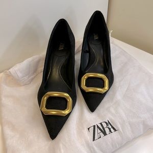 Zara Buckled Block Heel Pump